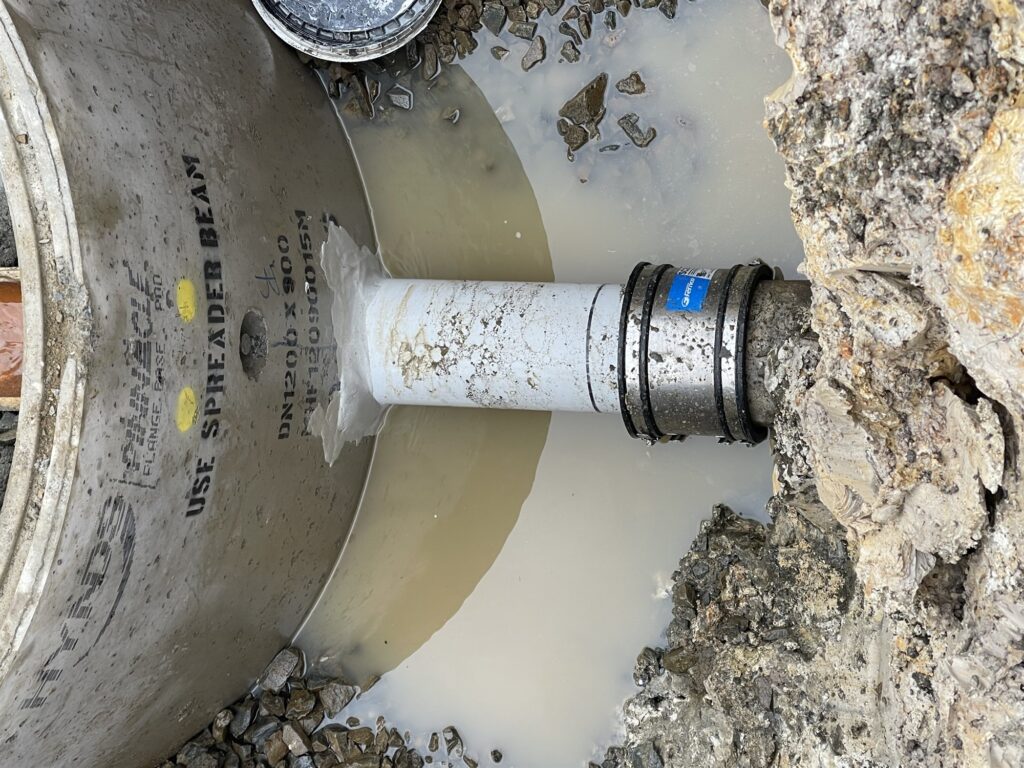 Public drainage installation